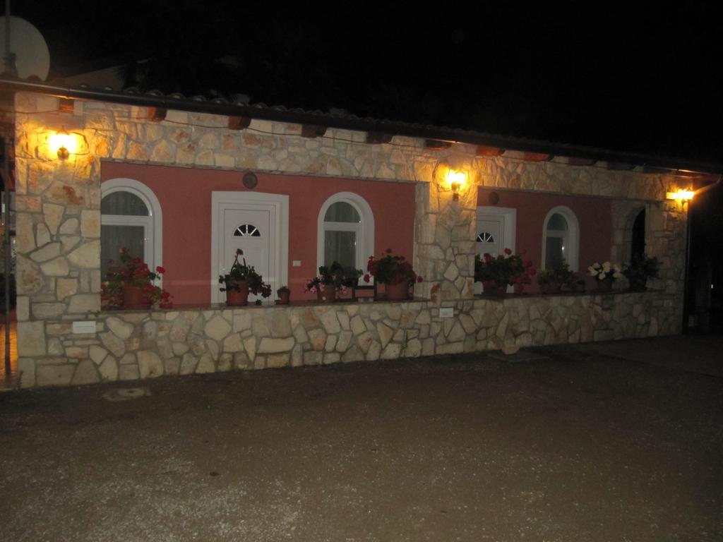 Apartmaji Gostilna Star Maln , Secovlje 10 Стая снимка